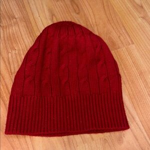 CRANBERRY COLORED SOFT BROOKS BROTHERS WOOL BEANIE